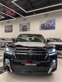 تۆیۆتا لاند کروزەر